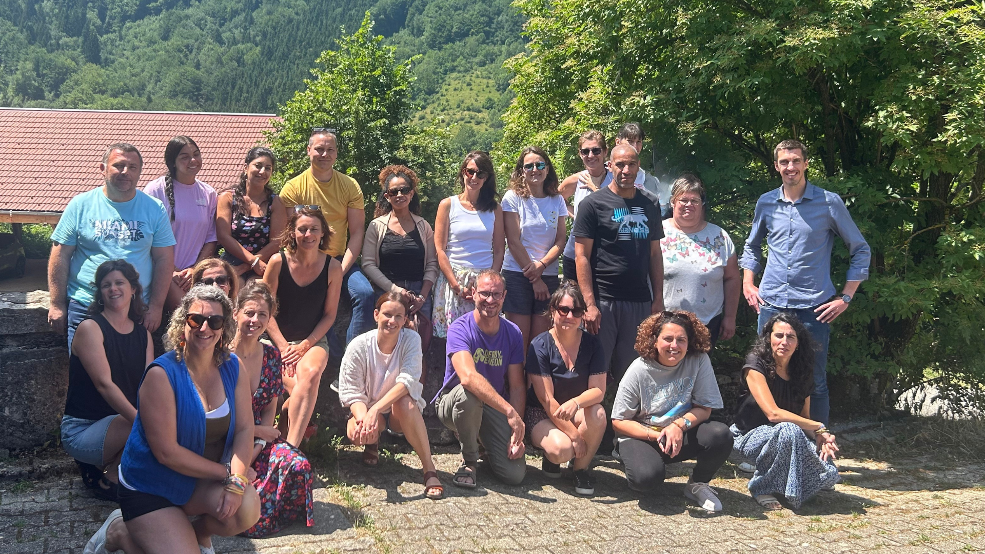 Photos pour LinkedInTwitterFacebook